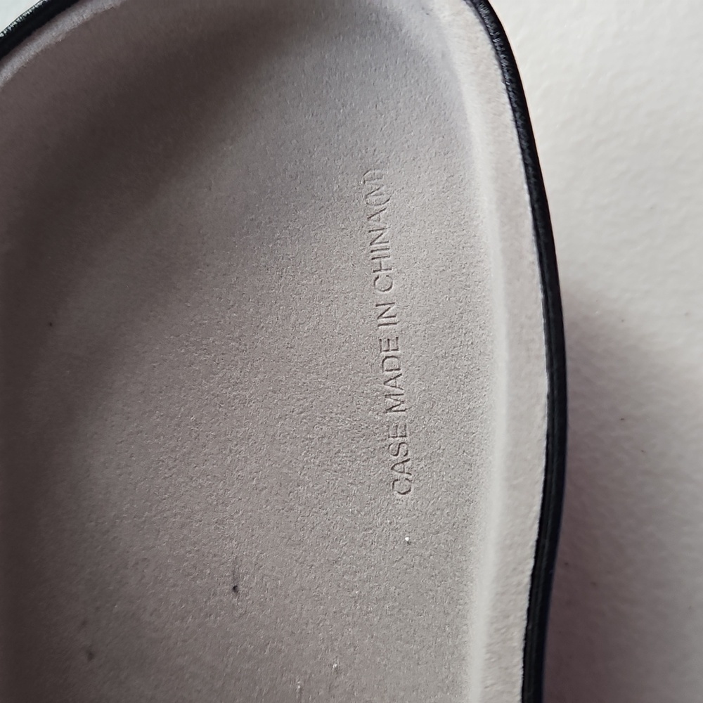 Ray-Ban Classic Black Eyewear Case - Picture 5 of 9